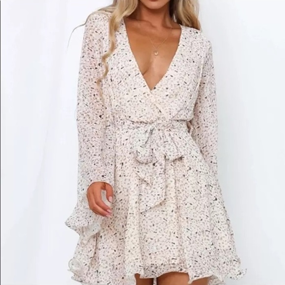 Confetti Gia Beige Translucent Sexy Mini W/Flare Sleeves - Picture 3 of 5